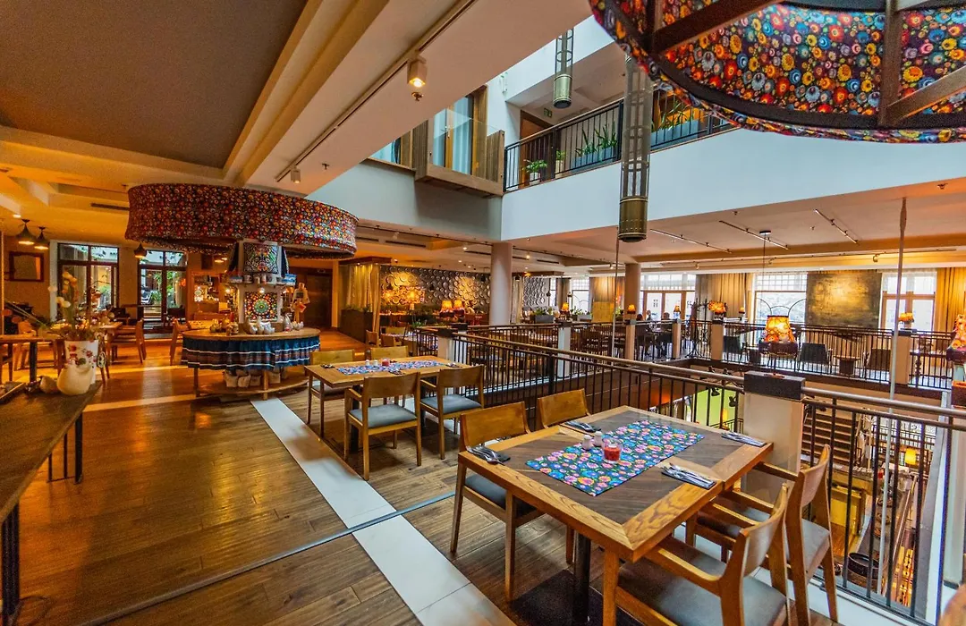 Hotel Bristol Tradition And Luxury-1
